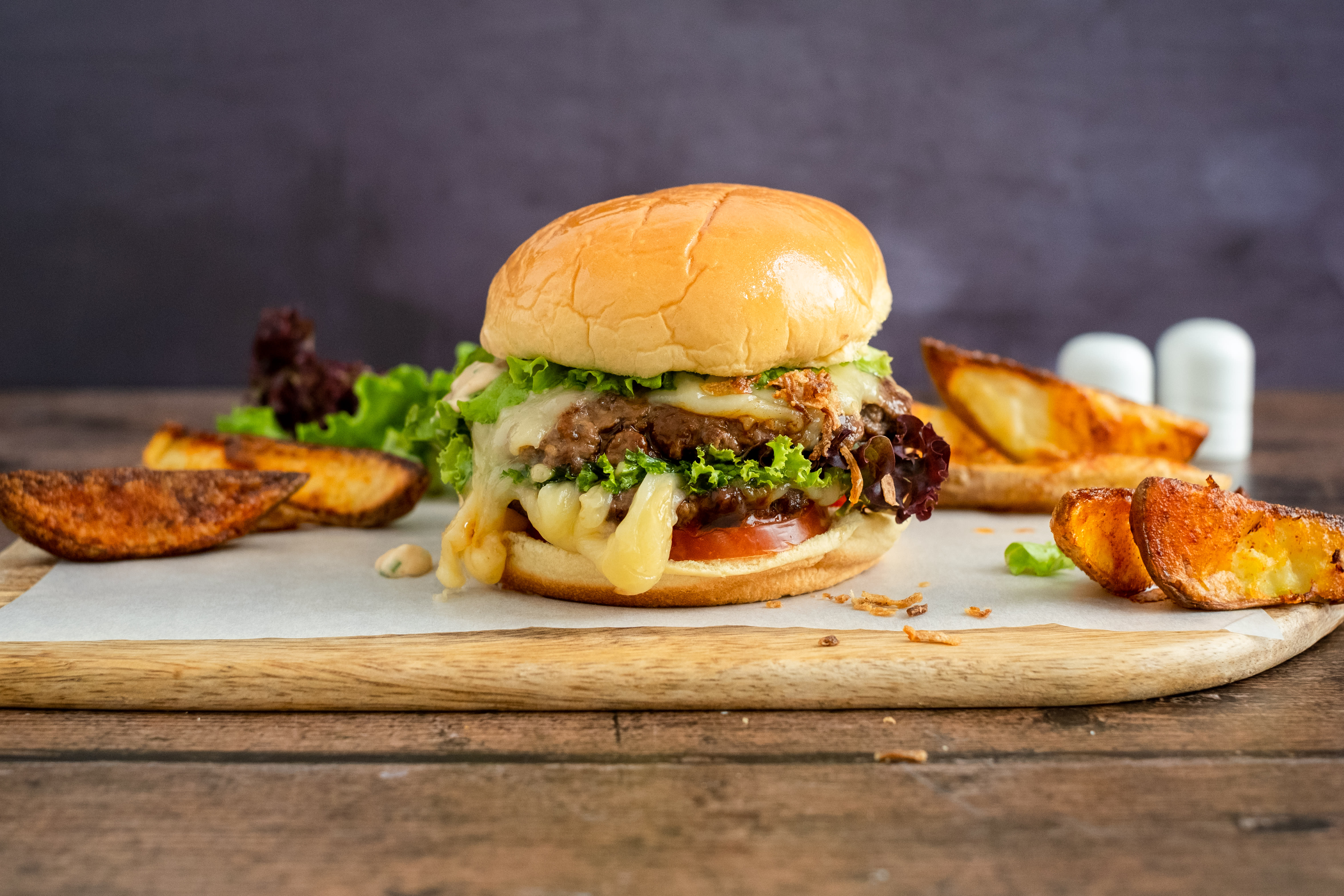 Double Cheeseburger with Potato Wedges